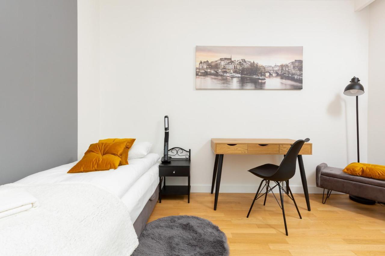 Park Arkadia Apartment With Parking Mokotow By Noclegi Renters Varsóvia Exterior foto