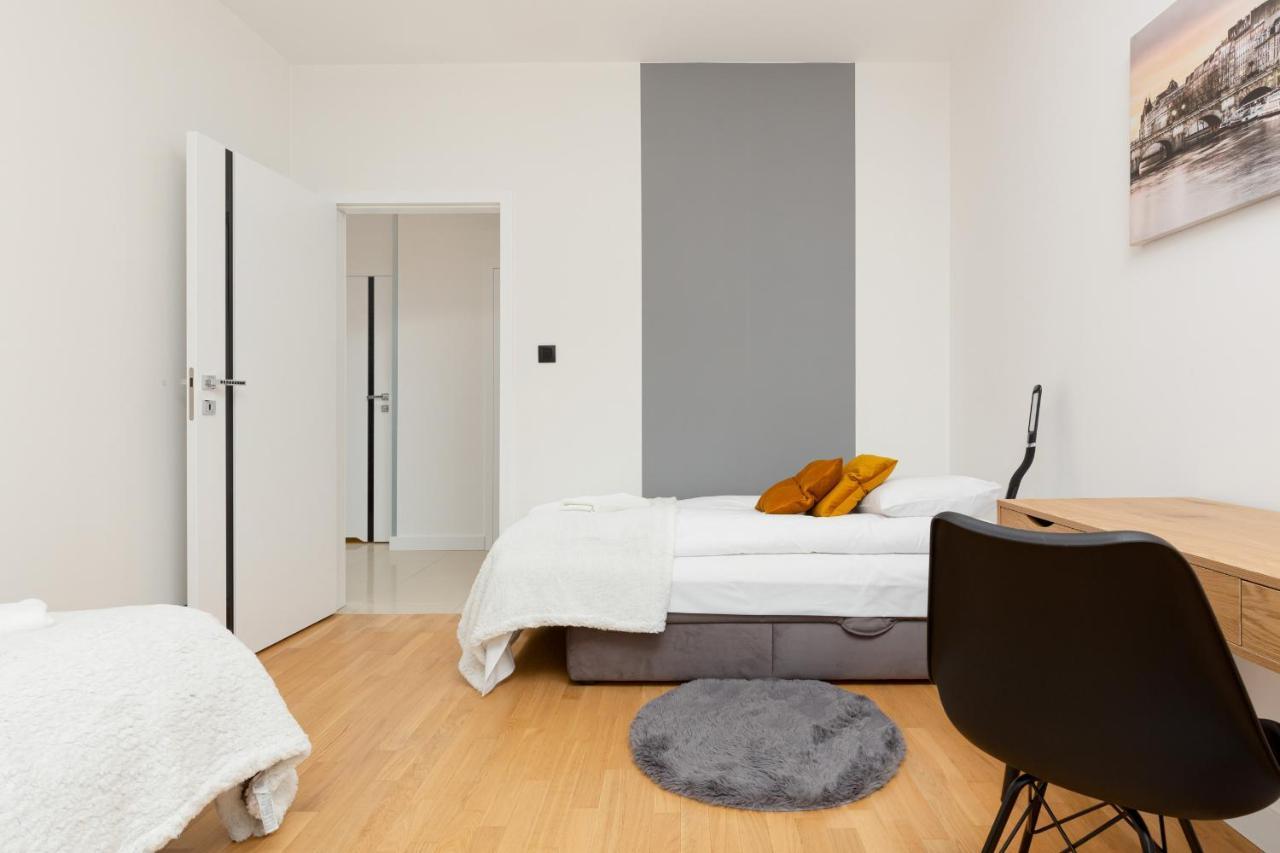 Park Arkadia Apartment With Parking Mokotow By Noclegi Renters Varsóvia Exterior foto